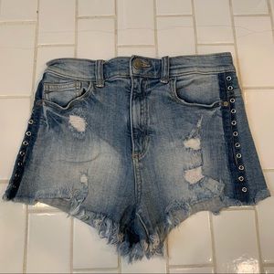 Grommet jean shorts